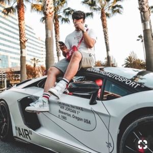 Meet your Posher, Dannis